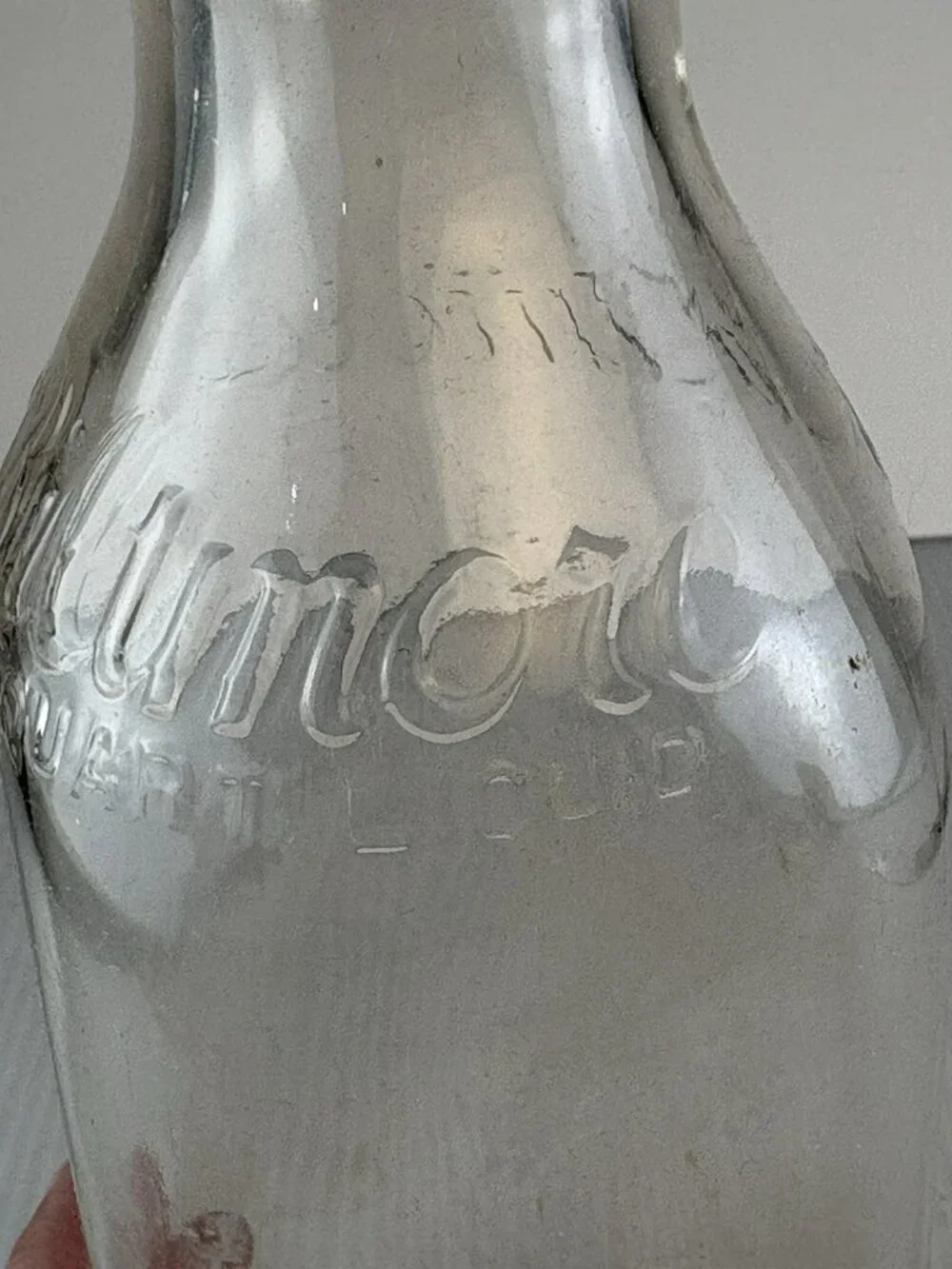 Vintage Shoulder Script Embossed Biltmore Dairy Farms Quart Clear Glass Bottle